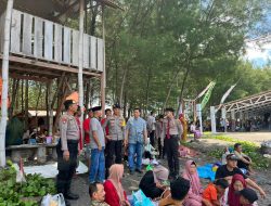 Libur Lebaran, Polisi Banyuwangi Siaga di Tempat Wisata Jamin Aman dan Nyaman Warga