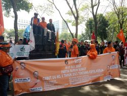 Gelar Aksi Damai, Buruh Minta Gubsu Selesaikan Kasus Ketenagakerjaan