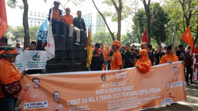 Gelar Aksi Damai, Buruh Minta Gubsu Selesaikan Kasus Ketenagakerjaan