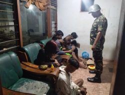 Serda Sutono Anggota Koramil 0822/14 Babinsa Desa Prajekan Lor Merespon Cepat Tanggapi Laporan Warga