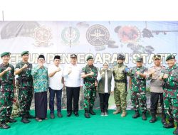 Mayjen TNI Haryanto, S.I.P., M.Tr. (Han). Tinjau Latjungar Statik Yonif Para Raider 501/BY Kostrad di Kabupaten Blitar