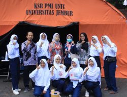 Bentuk Kepedulian KSR PMI Unit Universitas Jember Gelar Donor Darah Gratis