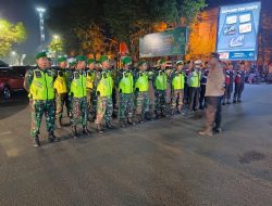 Prajurit Kodim 0822 Bondowoso Pengamankan Acara Pelepasan Jamaah Haji