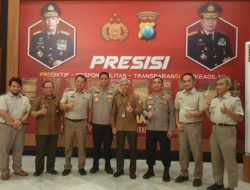 KPH Perum Perhutani jalin silaturahmi dengan Kapolres Bondowoso