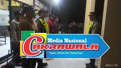 Polsek Taman Krocok Apel Malam Giat Pengamanan acara pernikahan di Desa Taman