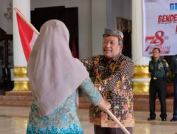 Kabupaten Sidoarjo Dukung Pembagian 10 Juta Bendera Merah Putih Jelang Peringatan HUT RI ke-78