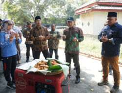Sidak Ruas Krembung-Mojoruntut, Gus Muhdlor Dorong Proyek Jalan Beton di Sidoarjo Selesai Tepat Waktu