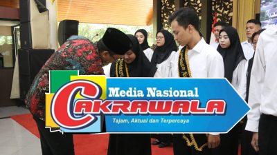 Kukuhkan BEM Delta Sidoarjo, Gus Muhdlor Ajak Mahasiswa Mengabdi Untuk Sidoarjo