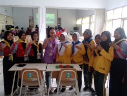 PMR Wira SMAN ARJASA Gelar Workshop Sekaligus Praktik Membuat Eco Enzyme Dan Sabun Padat