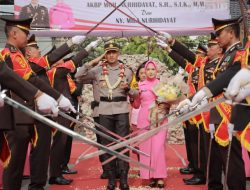 Pedang Pora Warnai Serah Terima Tongkat Komando Kapolres Jember