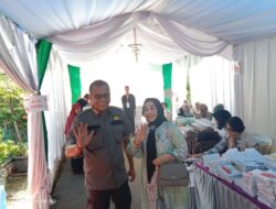 Pj Bupati Bambang Soekwanto dan Keluarga Melakukan Pencoblosan Dalam Pemilihan Umum 2024