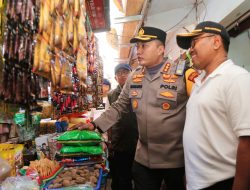 Bersama Satgas Pangan, Kapolresta Banyuwangi Sidak Pasar Cek Ketersediaan dan Harga Beras