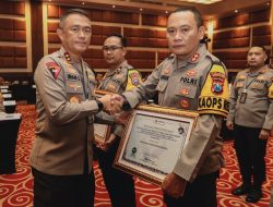 Polres Bondowoso Mendapatkan Penghargaan Kategori Terbaik Dalam Pelayanan Publik Dari Polda Jatim Terkait Penilaian Ombudsman