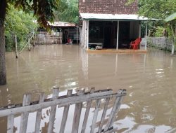 Sebayak 18 KK di desa Gelung Tergenang Air Kiriman