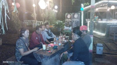 Pengurus PT Media Cakrawala Ngopi Bareng Di Cafe Alam Perhutani Klabang