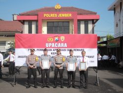 Kalapas dan Ka KPLP Dapat Penghargaan dari Kapolres Jember
