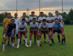 Tim Sepak Bola Lapas Jember Gelar Pertandingan Persahabatan dengan Tim Kesebelasan Kantor Pelayanan Pajak di Lapangan United Mini Soccer