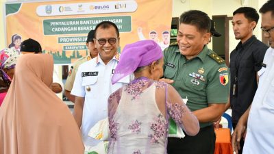 Kasdim 0822 Bondowoso Hadiri Bantuan Pangan Cadangan Beras Bersama Forkopimda