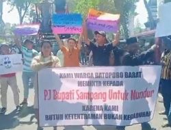 Aksi Demo Ribuan Masa Meminta PJ Bupati Sampang,Tolong Jangan Memicu Ketidak Kondusifan