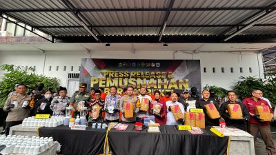 Polresta Malang Kota Bersama Forkopimda Musnahkan Barang Bukti Barbagai Jenis Narkoba