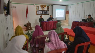 TMMD Ke-120 Kodim 0422/LB Berikan Penyuluhan Pernikahan dan Perceraian