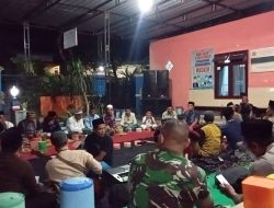 Masyarakat Bersama Babinsa Koramil Tapen Laksanakan Pengajian Jumat