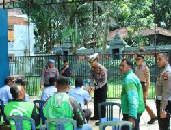 Tebar Kepedulian, Polresta Malang Kota Ajak Taruna Akpol Gelar Bansos untuk Driver Ojol dan Kamling Udara