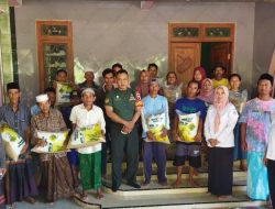 Babinsa Dampingi Penyerahan 700 Kg Bibit Padi Dari Kementan Diserahkan ke Petani