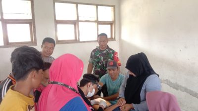 Memperingati Hari Bhayangkara ke 78, Polsek Prajekan Bersama Sidokkes Polres Bondowoso Adakan Khitanan Gratis