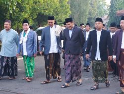 Pemkab Sidoarjo Serahkan Sapi Kurban 1 Ton, H. Subandi Berharap Berkah buat Semua