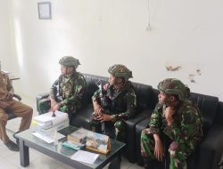 Satgas Yonif 762/VYS, Lakukan Anjangsana ke Puskesmas Kumurkek