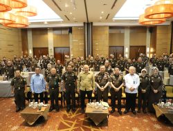 Wakil Jaksa Agung Feri Wibisono Beri Arahan pada Peserta Coaching Clinic Kepatuhan Performa Reformasi Birokrasi di Lingkungan Kejaksaan Republik Indonesia