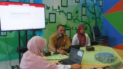 Diskominfo OKI melakukan fasilitasi pembuatan website bagi Desa Cantik