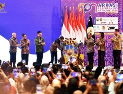 Presiden Joko Widodo meresmikan Pembukaan Rapat Kerja Nasional (Rakernas) Asosiasi Pemerintah Kabupaten Seluruh Indonesia (APKASI), di Jakarta Convention Center (JCC)