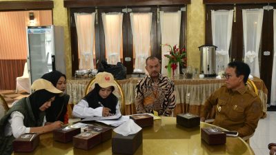 Pj Bupati OKI Ajak Masyarakat Terima Petugas Coklit Pilkada 2024