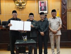 Perubahan APBD Difokuskan Pada Peningkatan Anggaran Sektor Prioritas Pada Rapat Paripurna DPRD