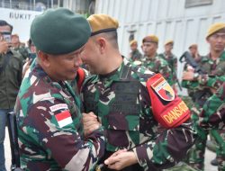 Dansatgas Yonarmed 11 Kostrad Hadiri Upacara Pengantaran Purna Tugas Yonarhanud 8/MBC