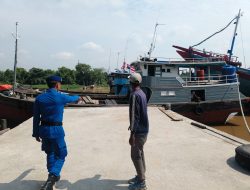 Dukung penuh dalam menjaga keamanan selama Pemilu 2024.satgas Banops subsatgas Polairud laksanakan Patroli sambang dan edukasi