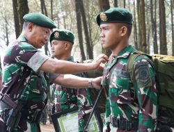 Pangdivif 2 Kostrad Pimpin Upacara Pengukuhan Warga Baru