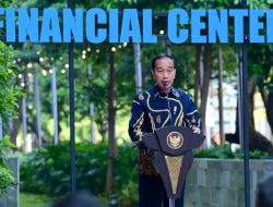 Bapak Presiden Joko Widodo meresmikan Kawasan Indonesia Islamic Financial Center