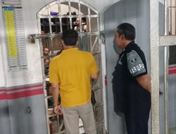 Kalapas Jember Bersama Kaur Kepegawaian dan Keuangan Lakukan Kontrol Malam