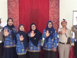 Program Masuk Pak Eko dan Halo Cak Ri dari Satlantas Polres Bondowoso Sisir Dua Sekolah