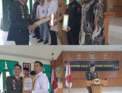 Dandim 0422/LB Berikan Piagam Penghargaan kepada Orang Tua Asuh dan Korps Rapot Kenaikan Pangkat