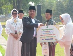 Peringati Hari Santri, Pemkab Sidoarjo Beri Penghargaan Santri Berprestasi