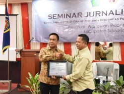 Pjs. Bupati Sidoarjo Tegaskan Wartawan adalah Patner Bekerja, Pada Saat PWI Gelar Seminar Jurnalistik 2024 di Hotel Halogen Sidoarjo