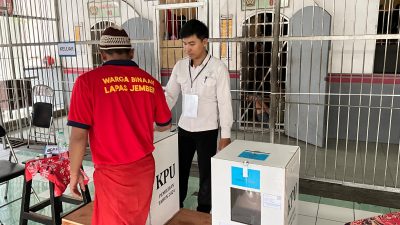 Ratusan Warga Binaan Menggunakan Hak Pilihnya Dalam Lapas