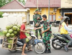 Jumat Berkah, Kodim 0402/OKI Berbagi Nasi Kotak