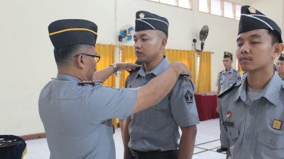 Dua Pegawai Lapas Kelas IIA Jember Naik Pangkat