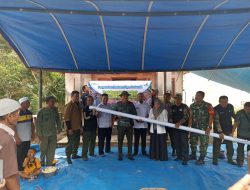 ADM PERUM PERHUTANI BONDOWOSO BERIKAN BANTUAN PIPA AIR KEPADA WARGA