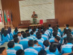 Babinsa Koramil 0822/01 Maesan Lakukan Sosialisasi Penerimaan Prajurit TNI di SMK 1 Maesan